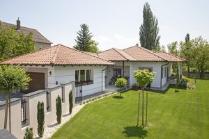 Csősz-Tóth Anita lakberendező - Angol stílus kert 02