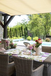 Csősz-Tóth Anita lakberendező - Angol stílus terasz 01