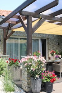 Csősz-Tóth Anita lakberendező - Angol stílus terasz 05