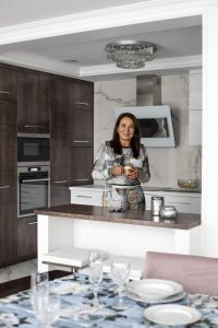 Csősz-Tóth Anita lakberendező - Kifinomult enteriőr konyha 02