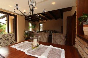 Csősz-Tóth Anita lakberendező - Mediterrán stílus étkező 01