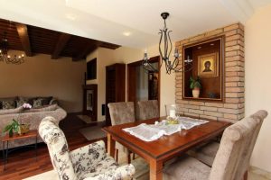 Csősz-Tóth Anita lakberendező - Mediterrán stílus étkező 02